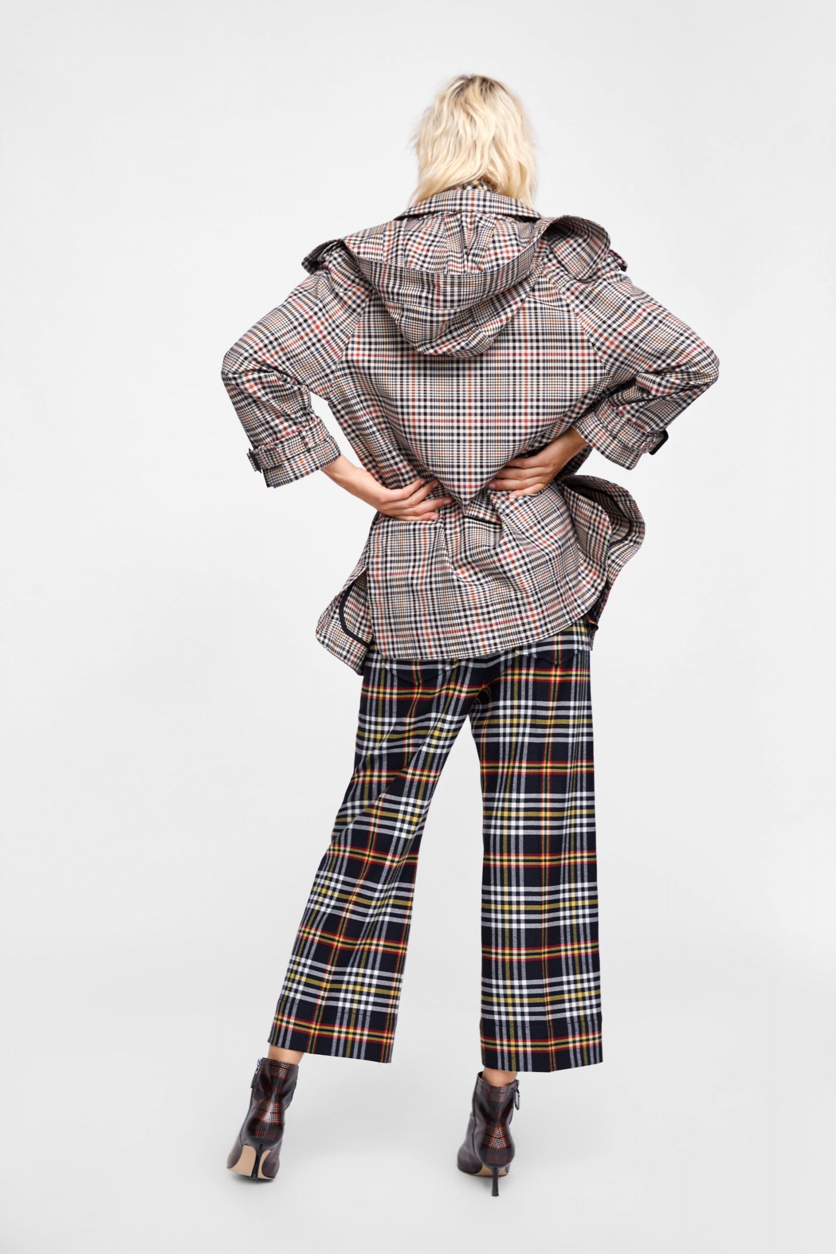 SHORT CHECK TRENCH COAT_2 image