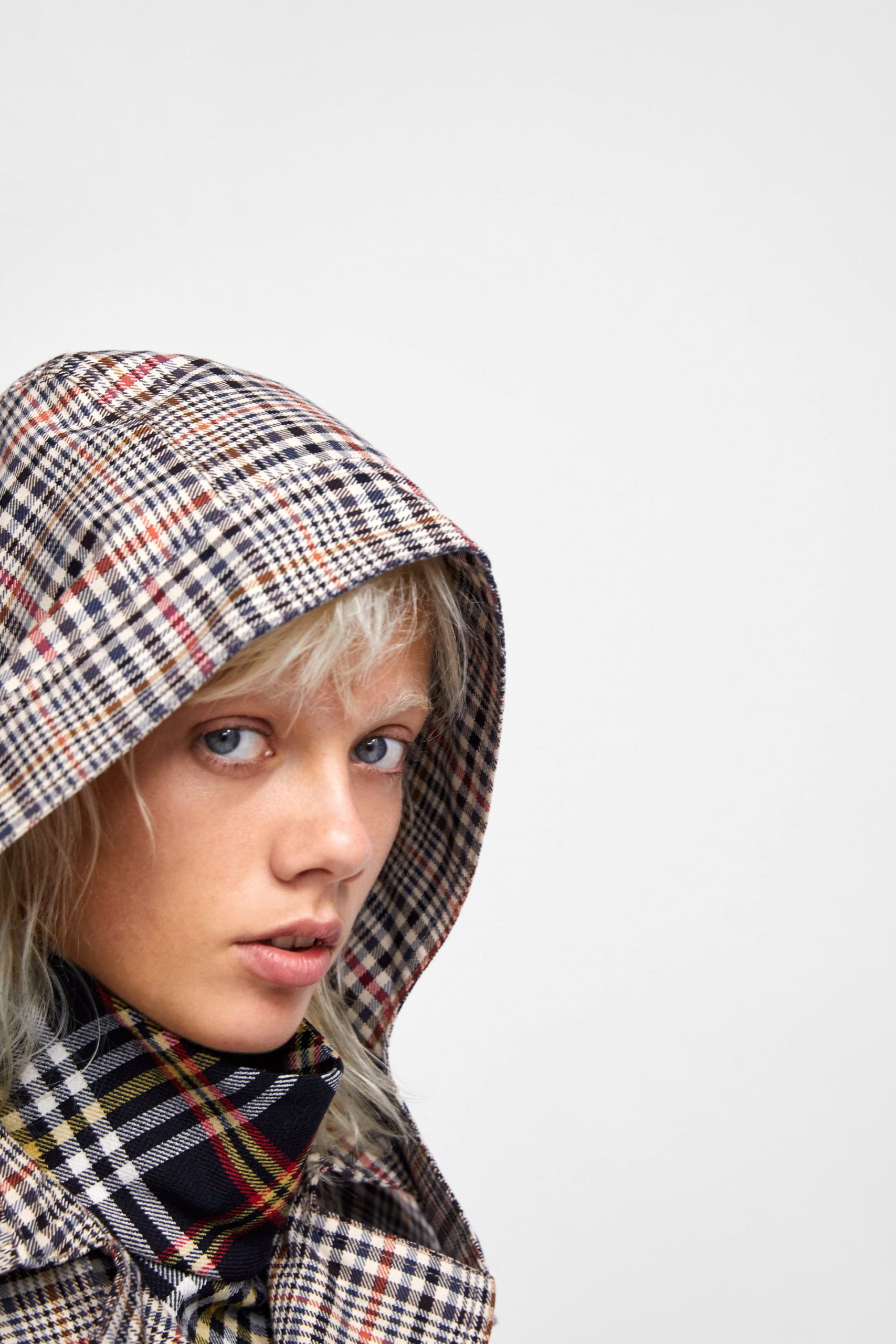 SHORT CHECK TRENCH COAT_3 image